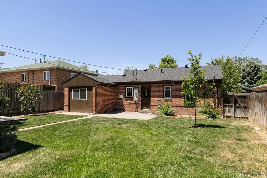 2822 N Adams Street Denver CO 80205