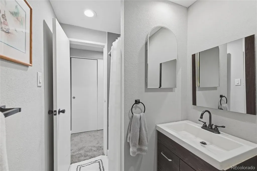 14087 E Jewell Avenue Aurora CO 80012
