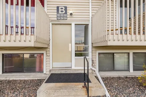 381 S Ames Street Lakewood CO 80226
