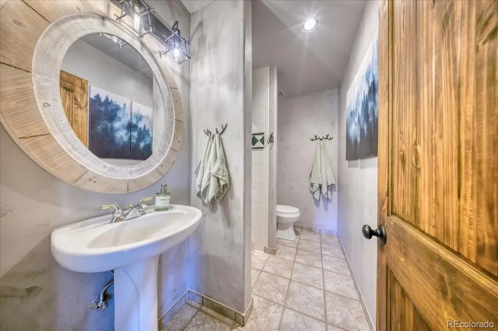 2112 Sawmill Gulch Road Golden CO 80401