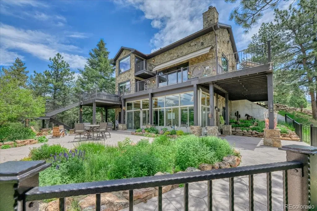 2112 Sawmill Gulch Road Golden CO 80401