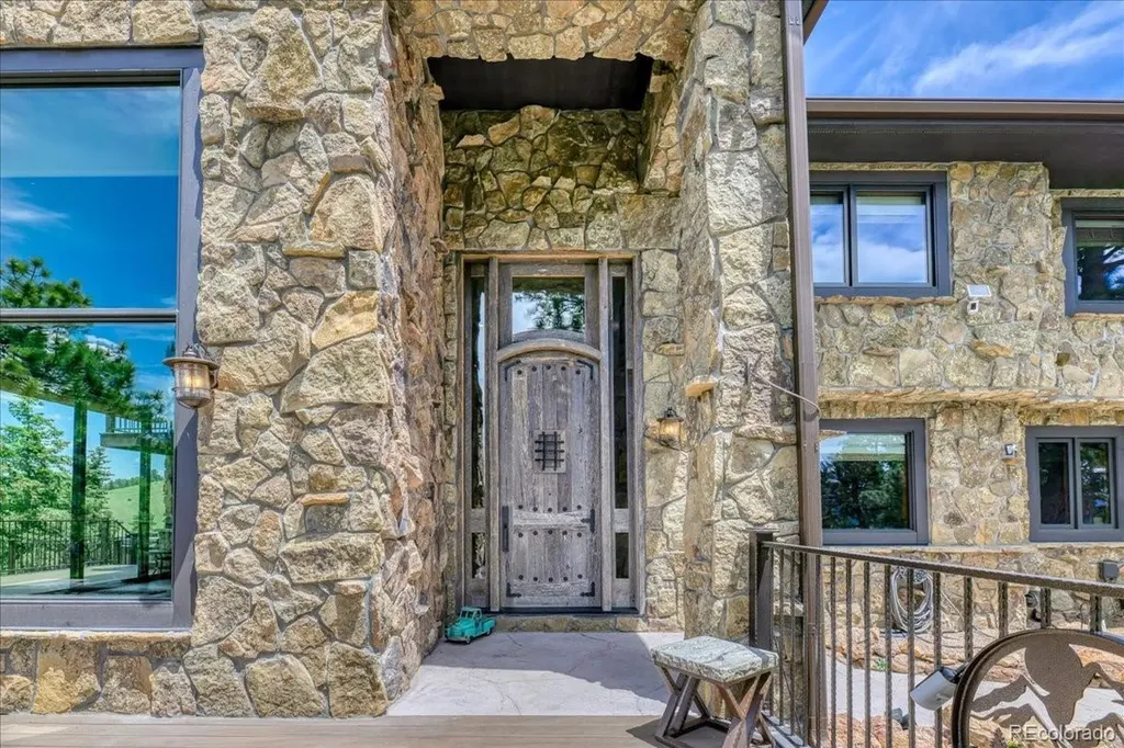 2112 Sawmill Gulch Road Golden CO 80401