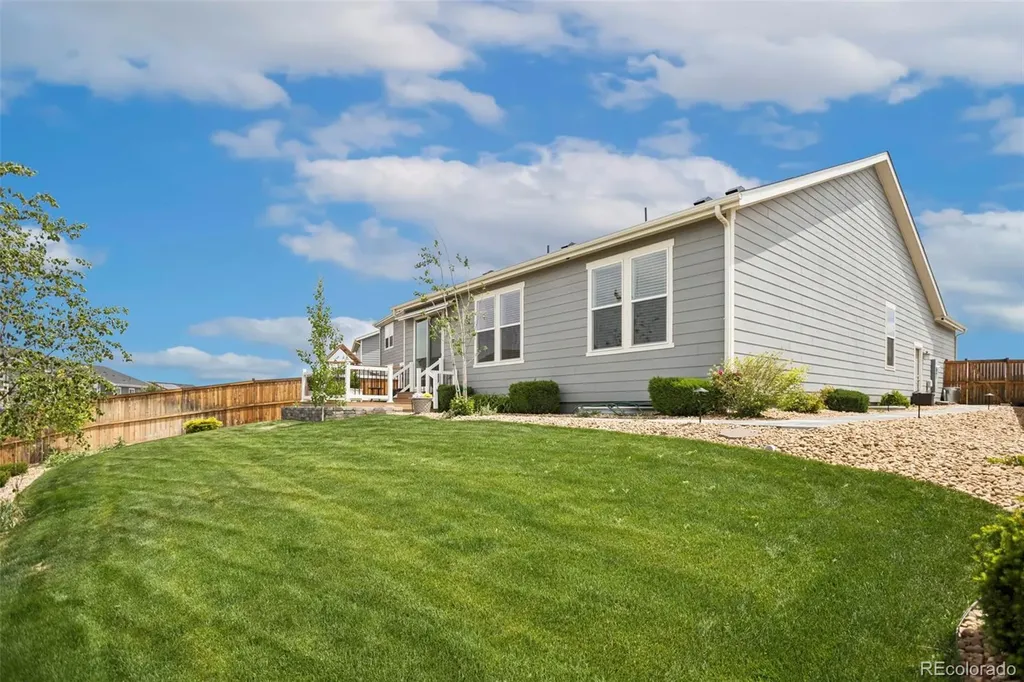 855 N Waterloo Circle Aurora CO 80018