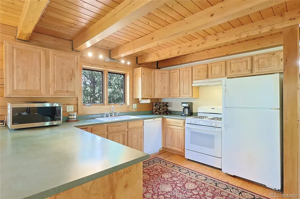 5527 County Road 5 Road Divide CO 80814