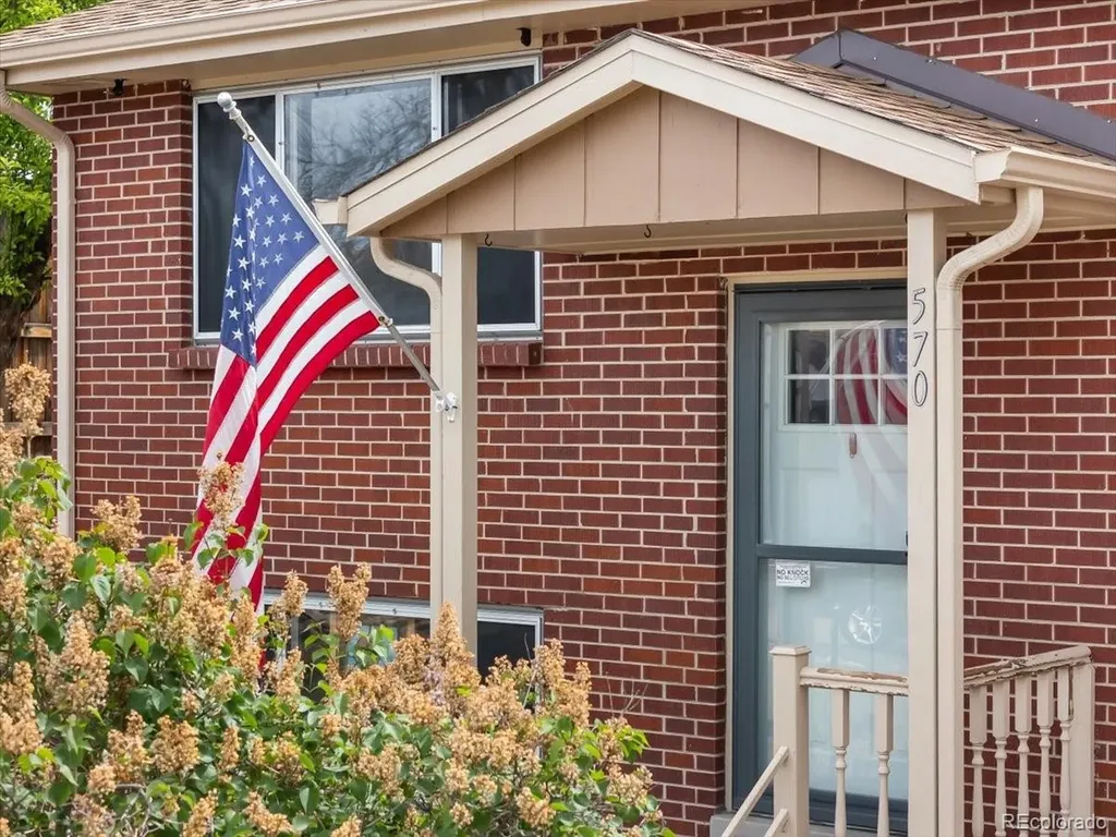 570 Vista Drive Castle Rock CO 80104
