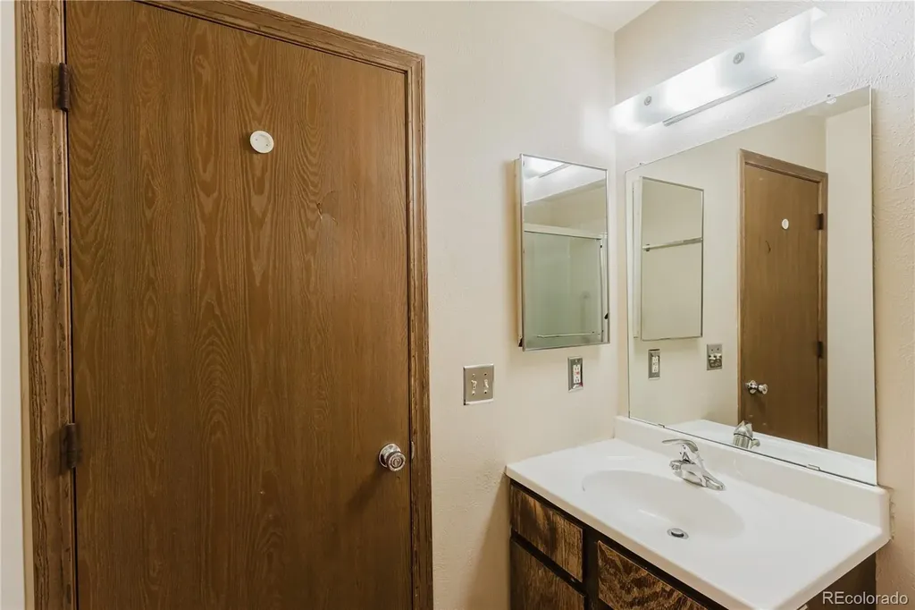 15958 E Radcliff Place Aurora CO 80015