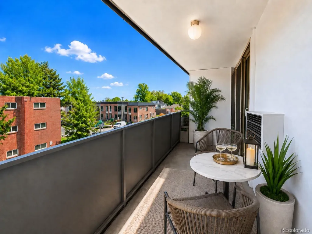 799 Dahlia Street Denver CO 80220
