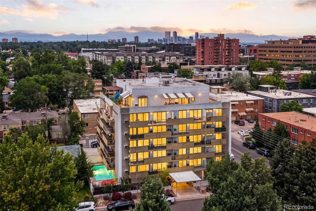 799 Dahlia Street Denver CO 80220