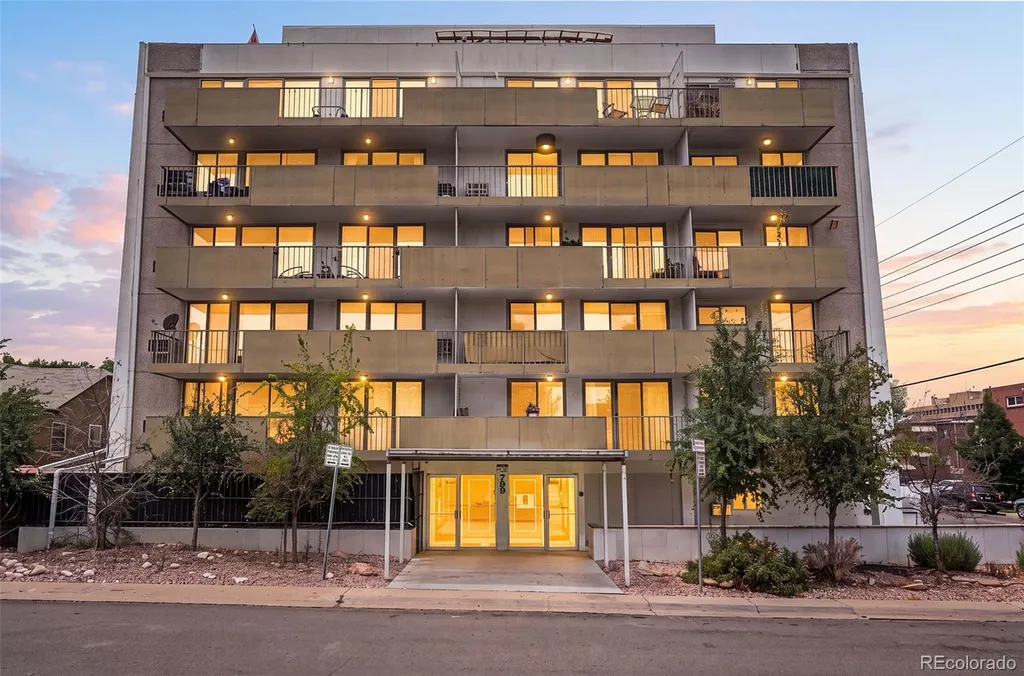 799 Dahlia Street Denver CO 80220