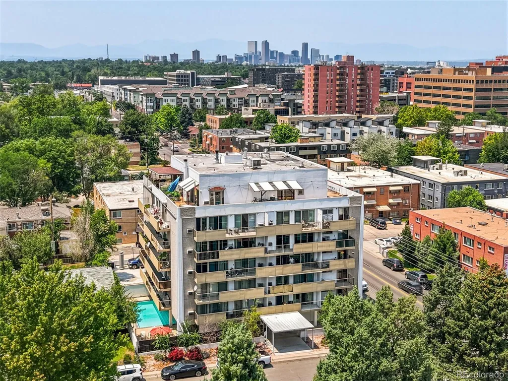 799 Dahlia Street Denver CO 80220