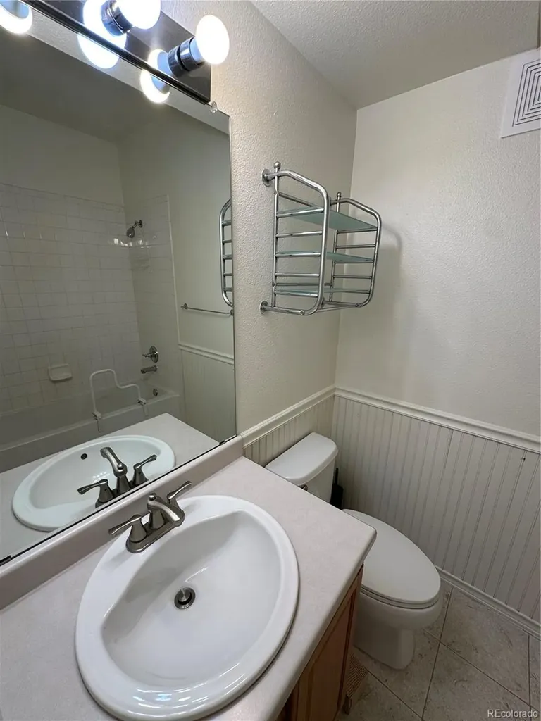 2895 W Riverwalk Circle Littleton CO 80123