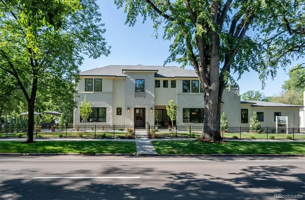 1699 Bellaire Street Denver CO 80220
