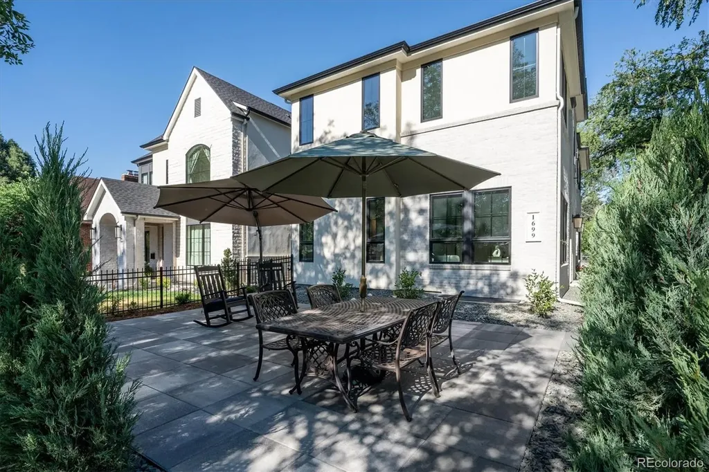 1699 Bellaire Street Denver CO 80220