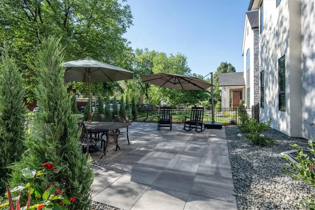 1699 Bellaire Street Denver CO 80220