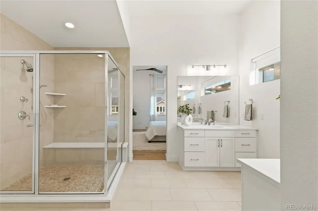 6121 Chester Street Denver CO 80238