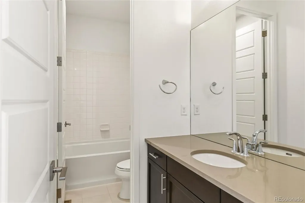 6121 Chester Street Denver CO 80238