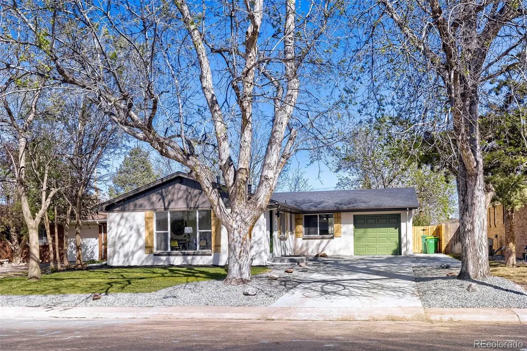 136 Agate Way Broomfield CO 80020