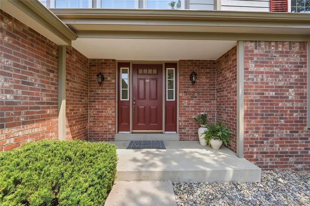 5923 E Irwin Place Englewood CO 80112