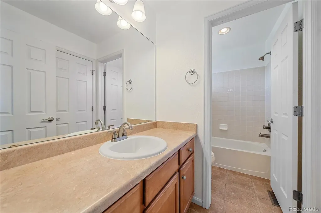 24765 E Crestline Place Aurora CO 80016