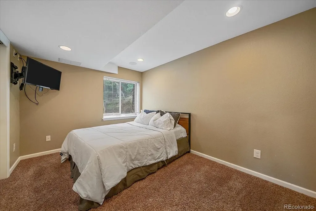24765 E Crestline Place Aurora CO 80016