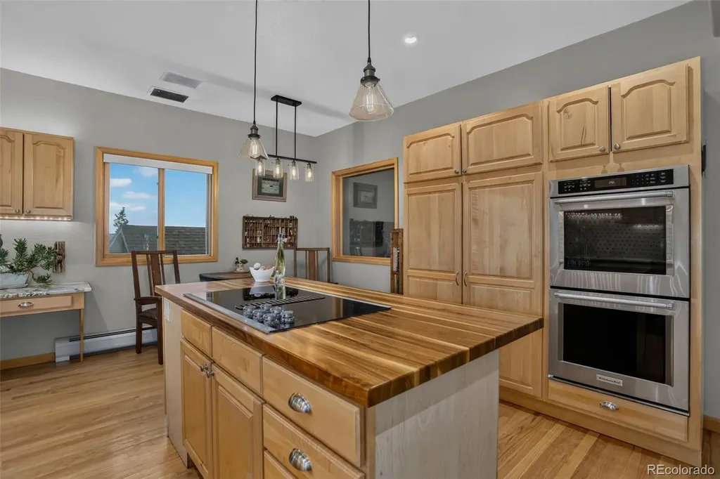 9388 Yegge Road Morrison CO 80465