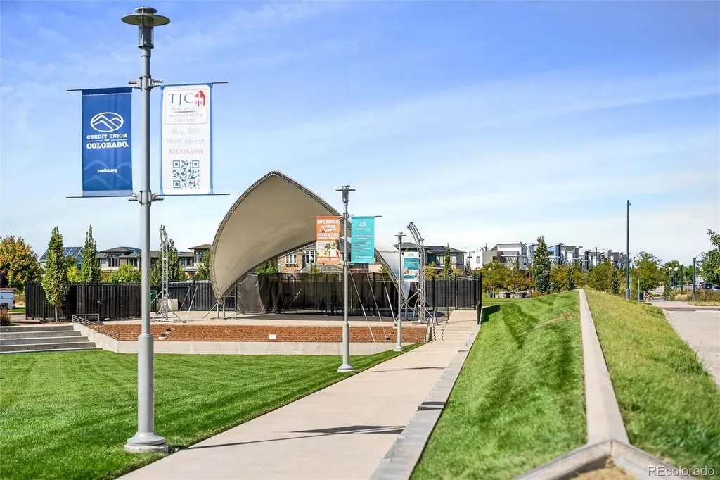 9025 E Prairie Meadow Drive Denver CO 80238