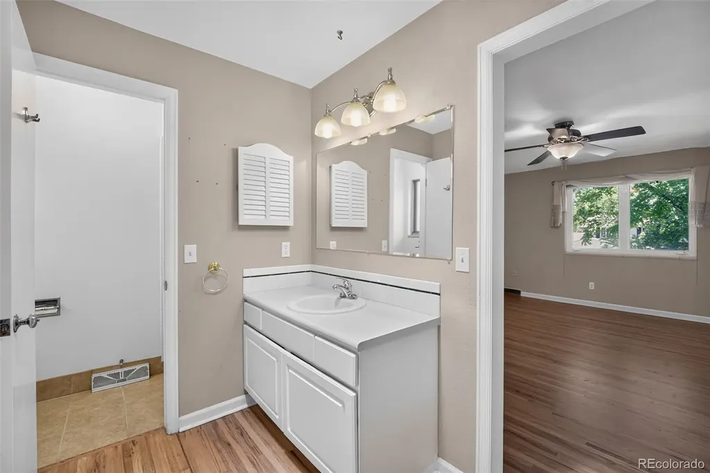 8047 W Harvard Drive Denver CO 80227