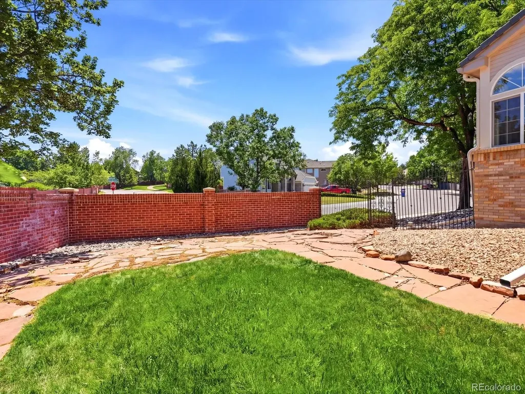 9432 La Quinta Way Lone Tree CO 80124