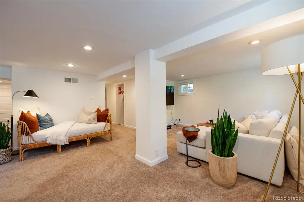 470 S Williams Street Denver CO 80209