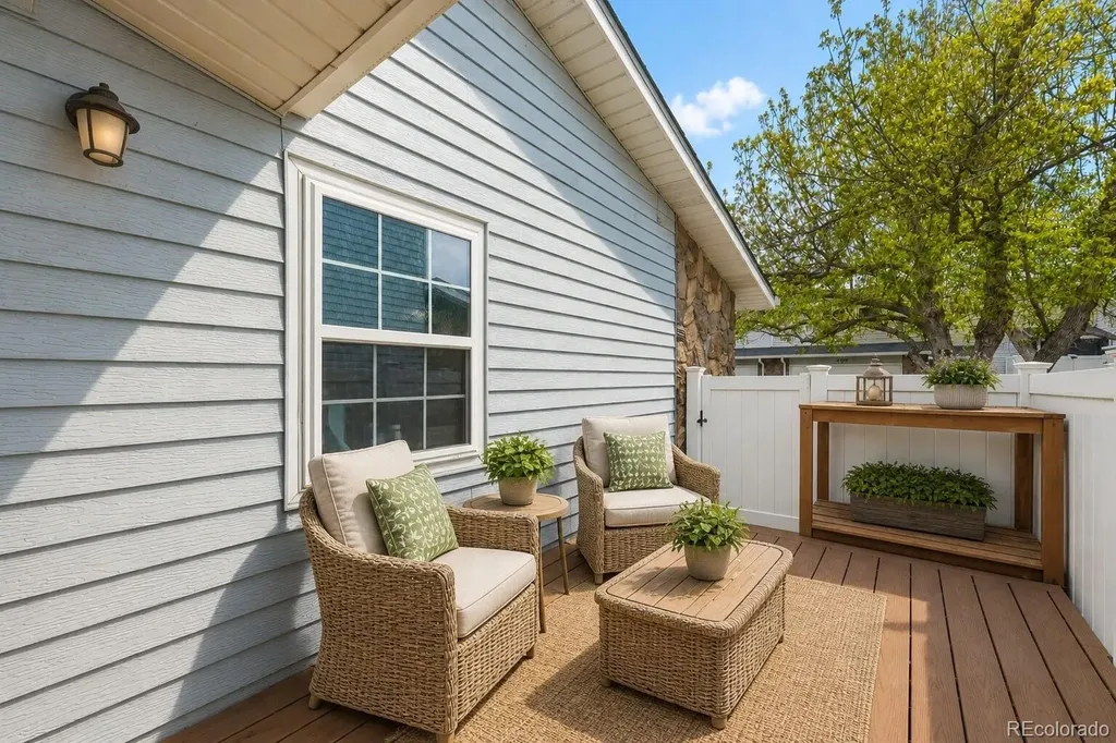 2598 S Vaughn Way Aurora CO 80014