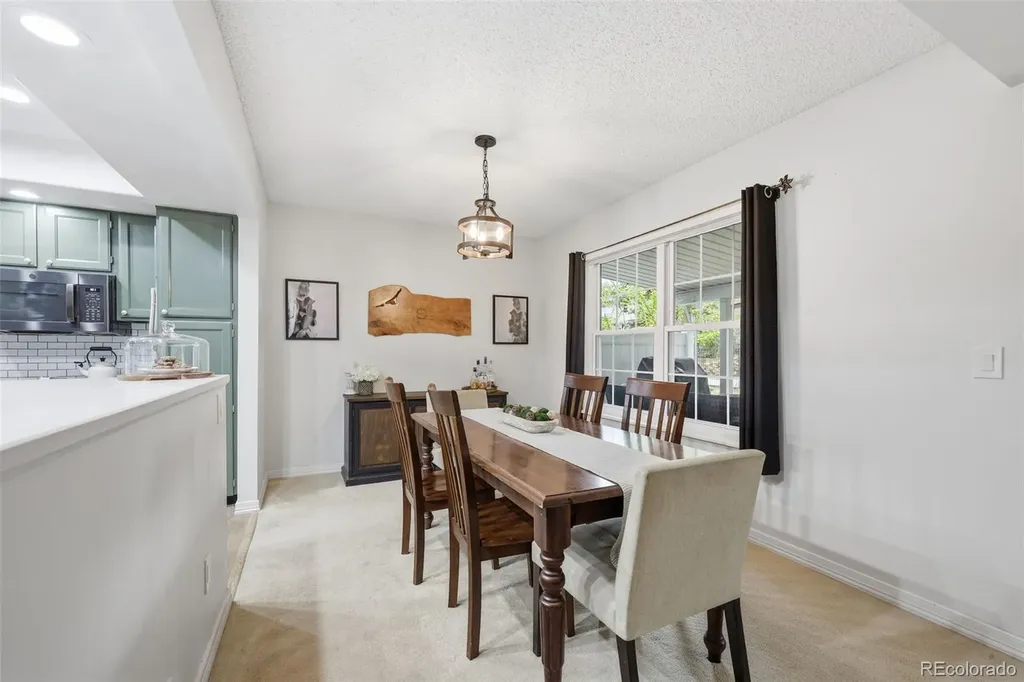 2598 S Vaughn Way Aurora CO 80014