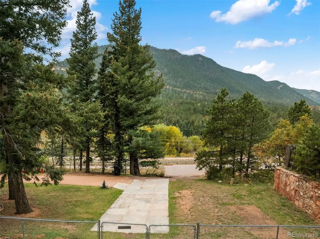 8150 W Us Highway 24 Cascade CO 80809