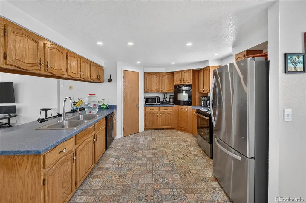 32189 County Road 16 Keenesburg CO 80643