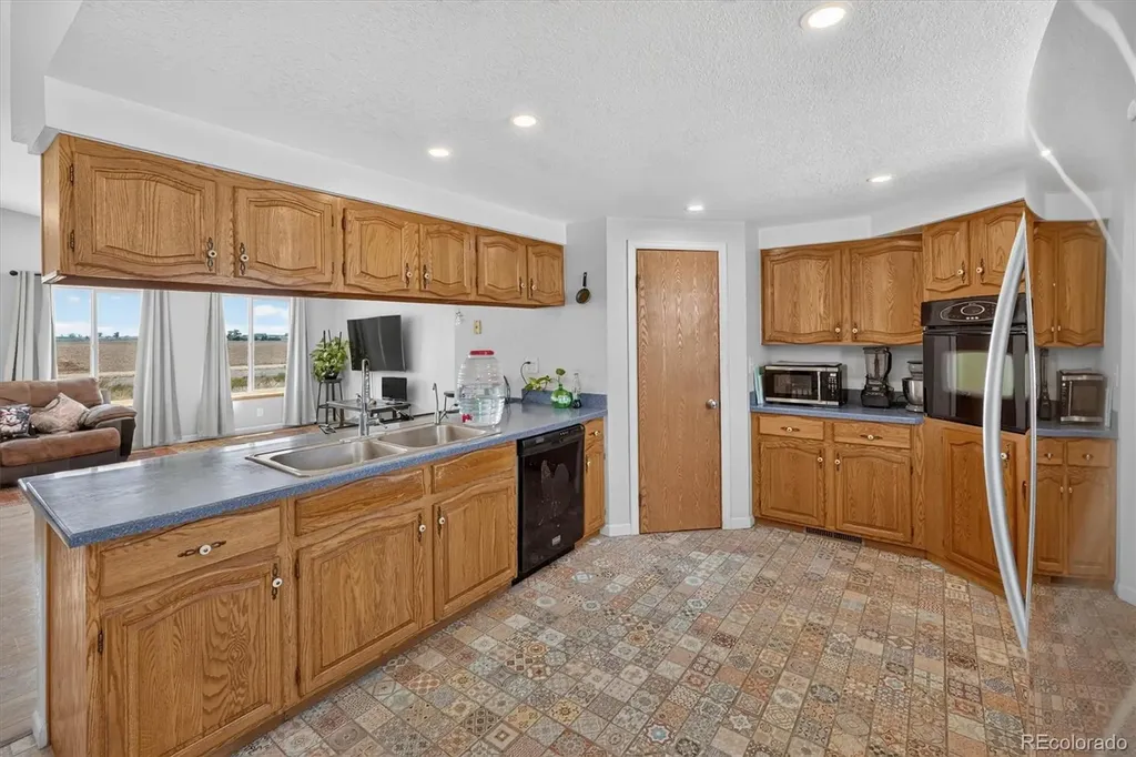 32189 County Road 16 Keenesburg CO 80643