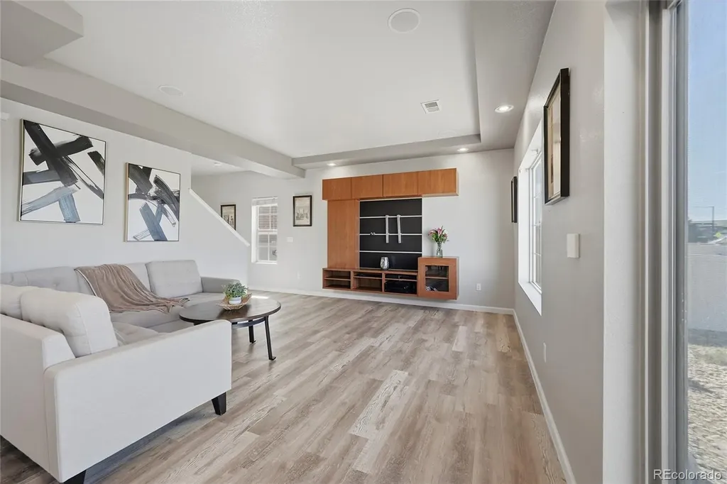 18261 E 47th Drive Denver CO 80249