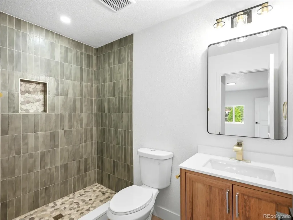 3150 W Alaska Place Denver CO 80219