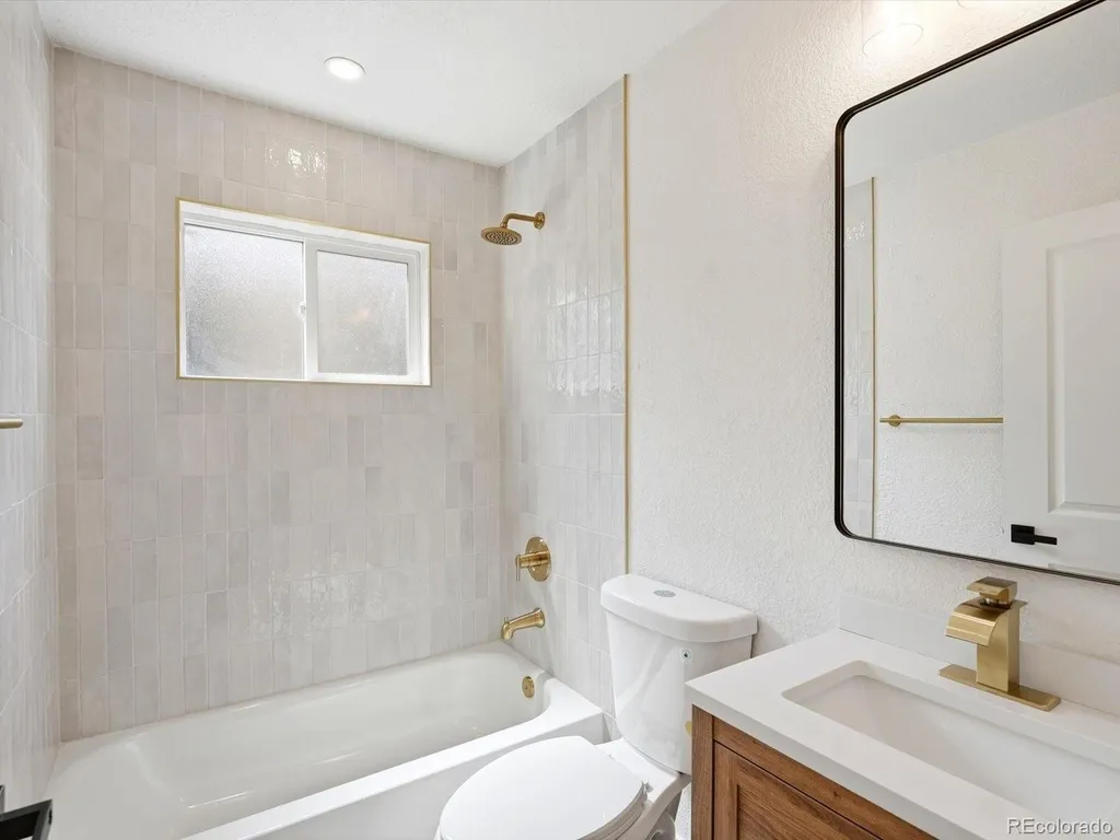 3150 W Alaska Place Denver CO 80219
