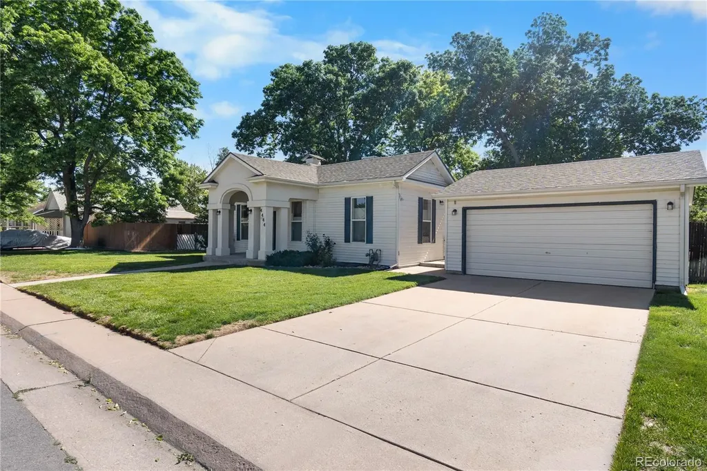 4444 S Lincoln Street Englewood CO 80113
