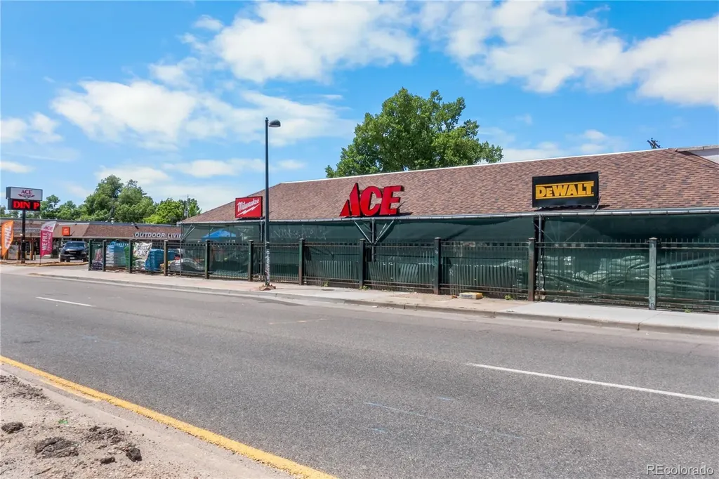4444 S Lincoln Street Englewood CO 80113