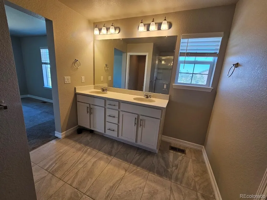 7244 S Scottsburg Way Aurora CO 80016