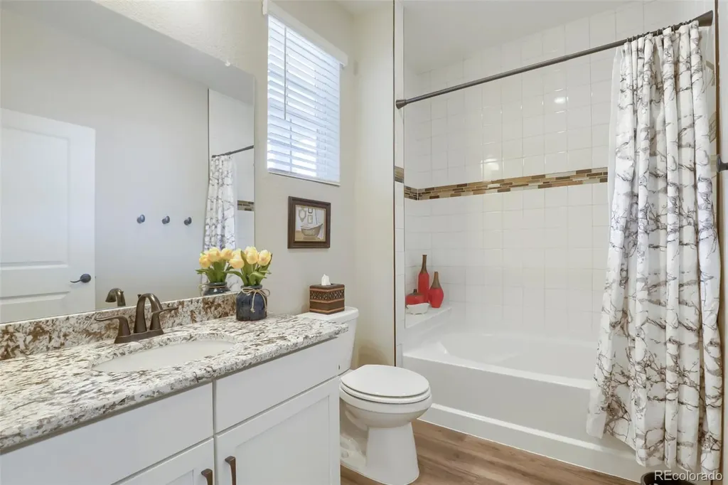 5118 N Quatar Street Aurora CO 80019