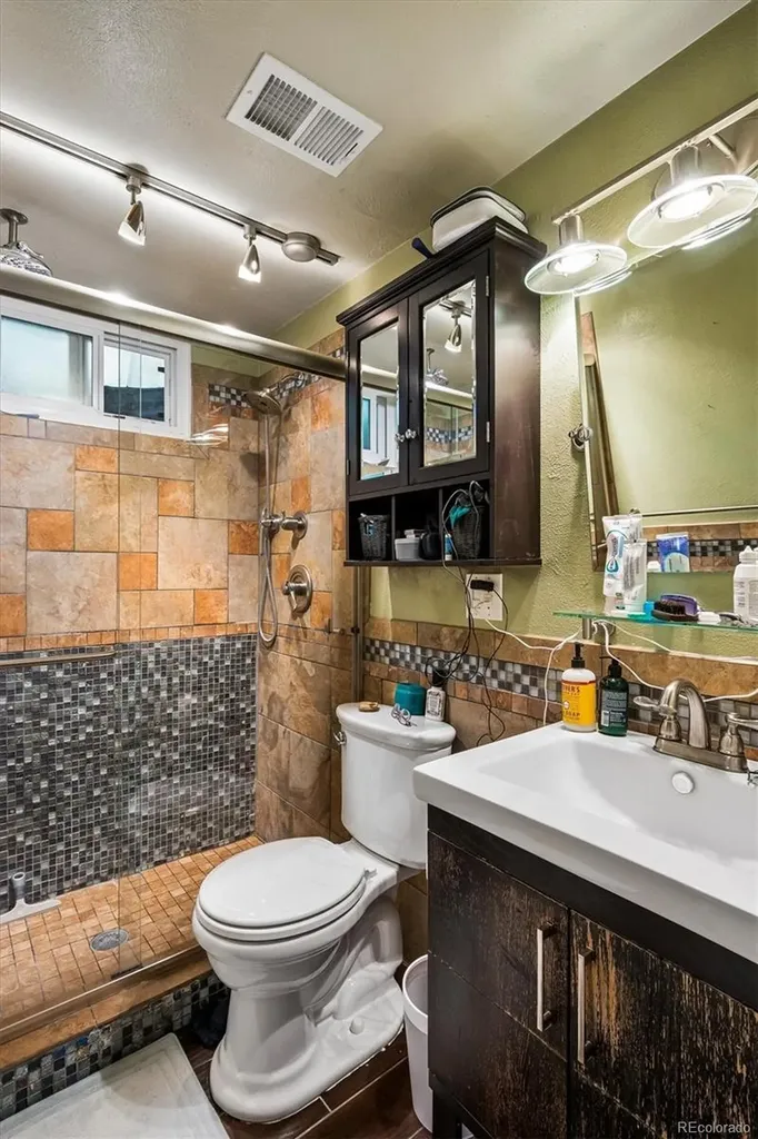 1170 S Dover Street Lakewood CO 80232