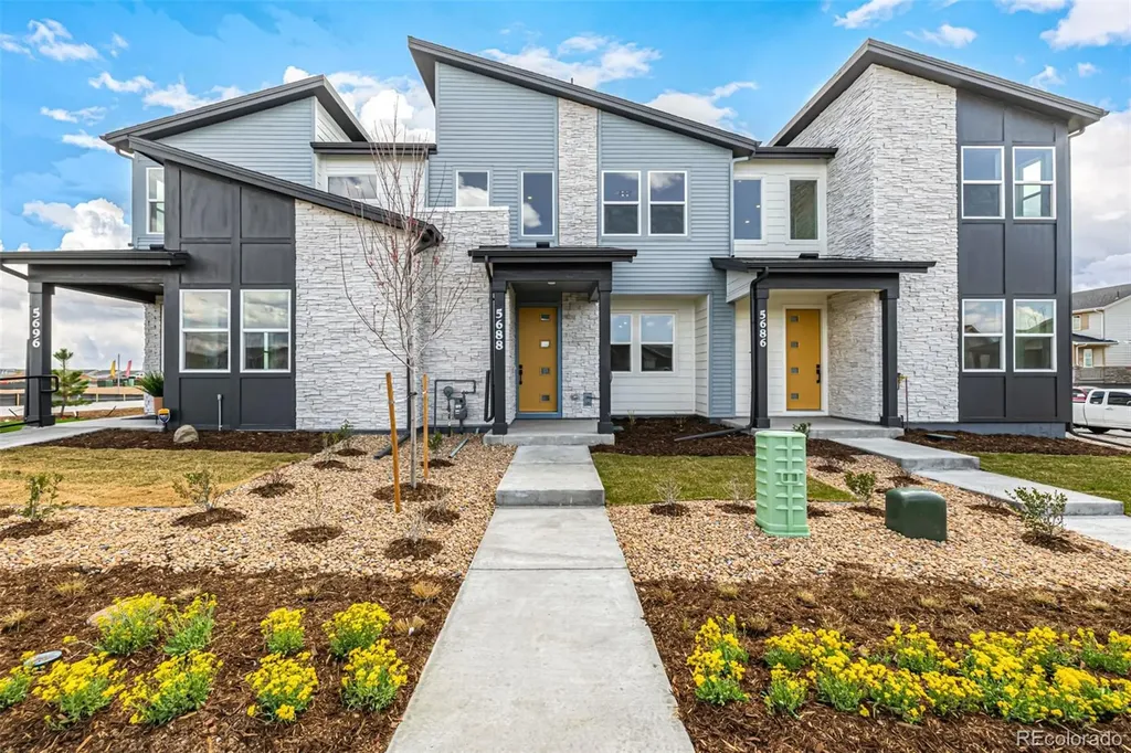 5688 N Killarney Court Aurora CO 80019