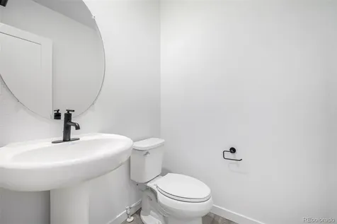 5688 N Killarney Court Aurora CO 80019