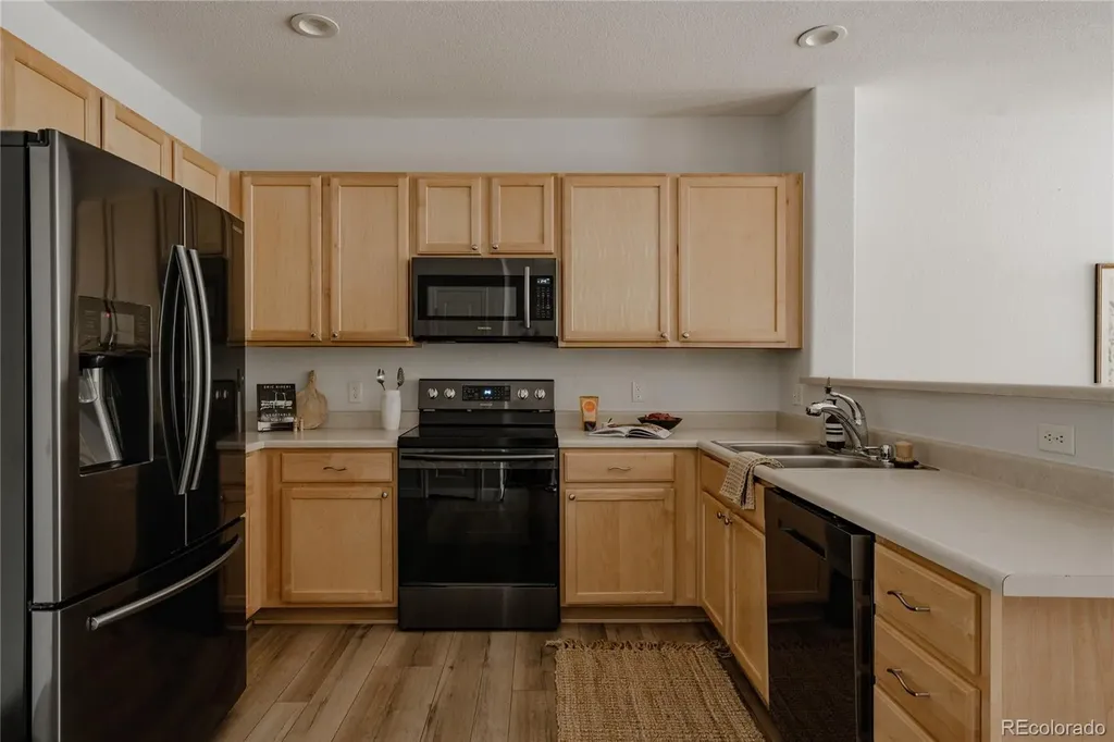 2598 Syracuse Street Denver CO 80238