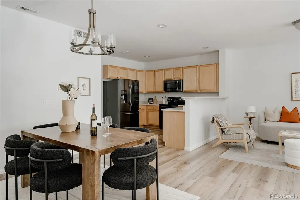 2598 Syracuse Street Denver CO 80238