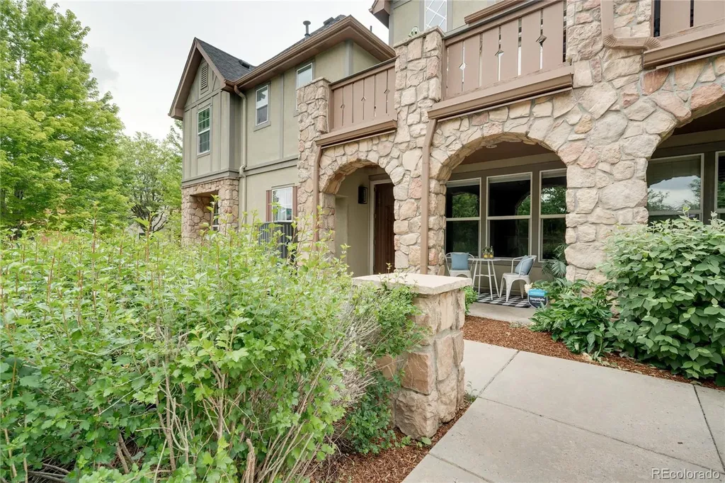 2598 Syracuse Street Denver CO 80238