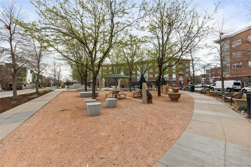 2598 Syracuse Street Denver CO 80238