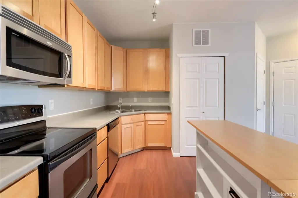 3852 S Dallas Street Aurora CO 80014