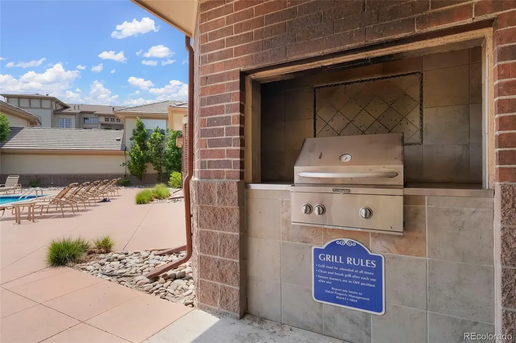 3852 S Dallas Street Aurora CO 80014
